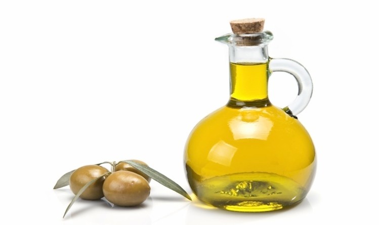 olio-olive-by-angel-simon-fotolia-750x501