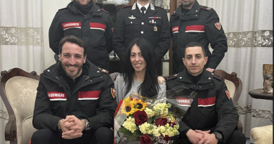 Carabinieri salvano donna con massaggio cardiaco